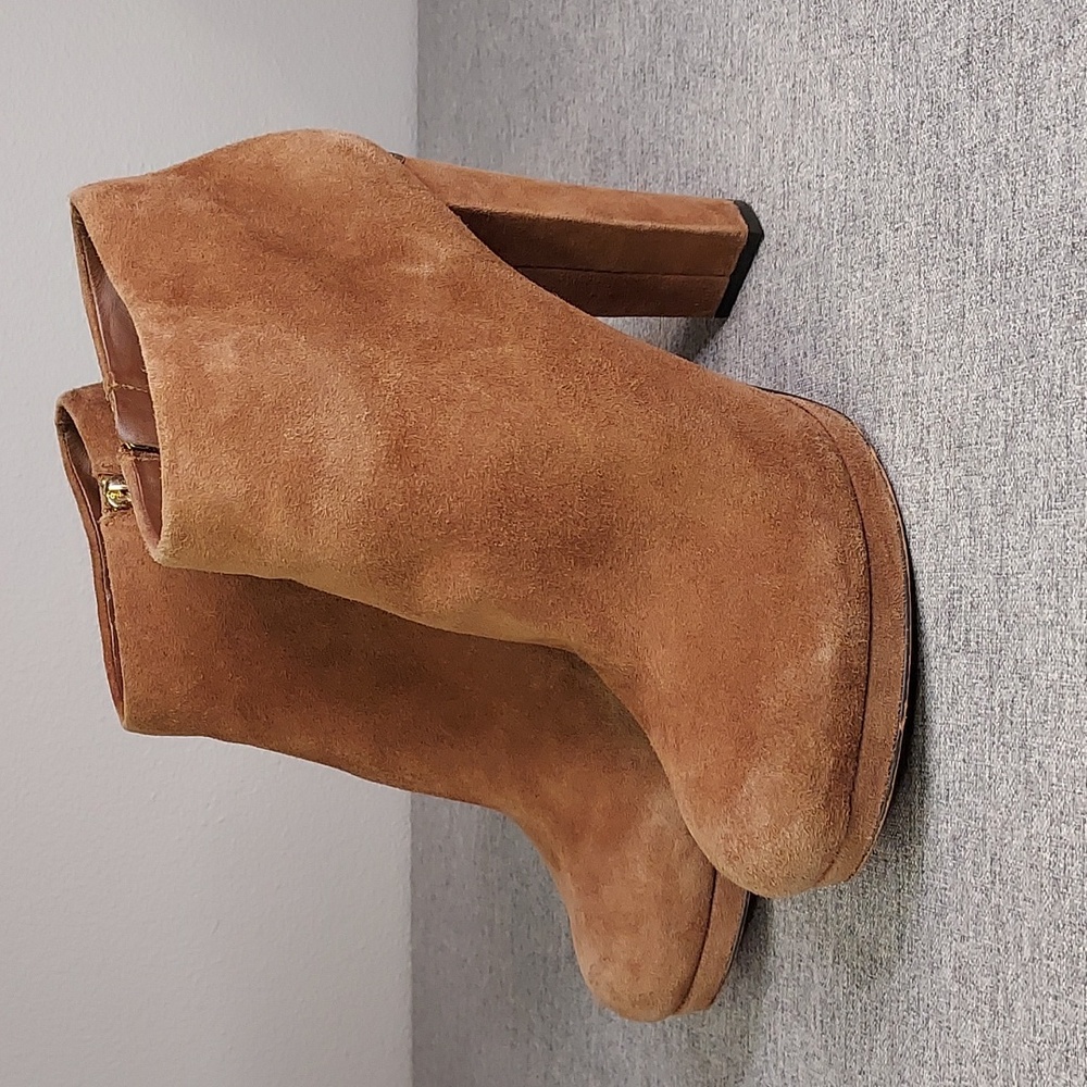 Michael Kors Haven Tan Suede Zip-Up Ankle Bootie Heels Size 9.5 - Picture 8 of 13